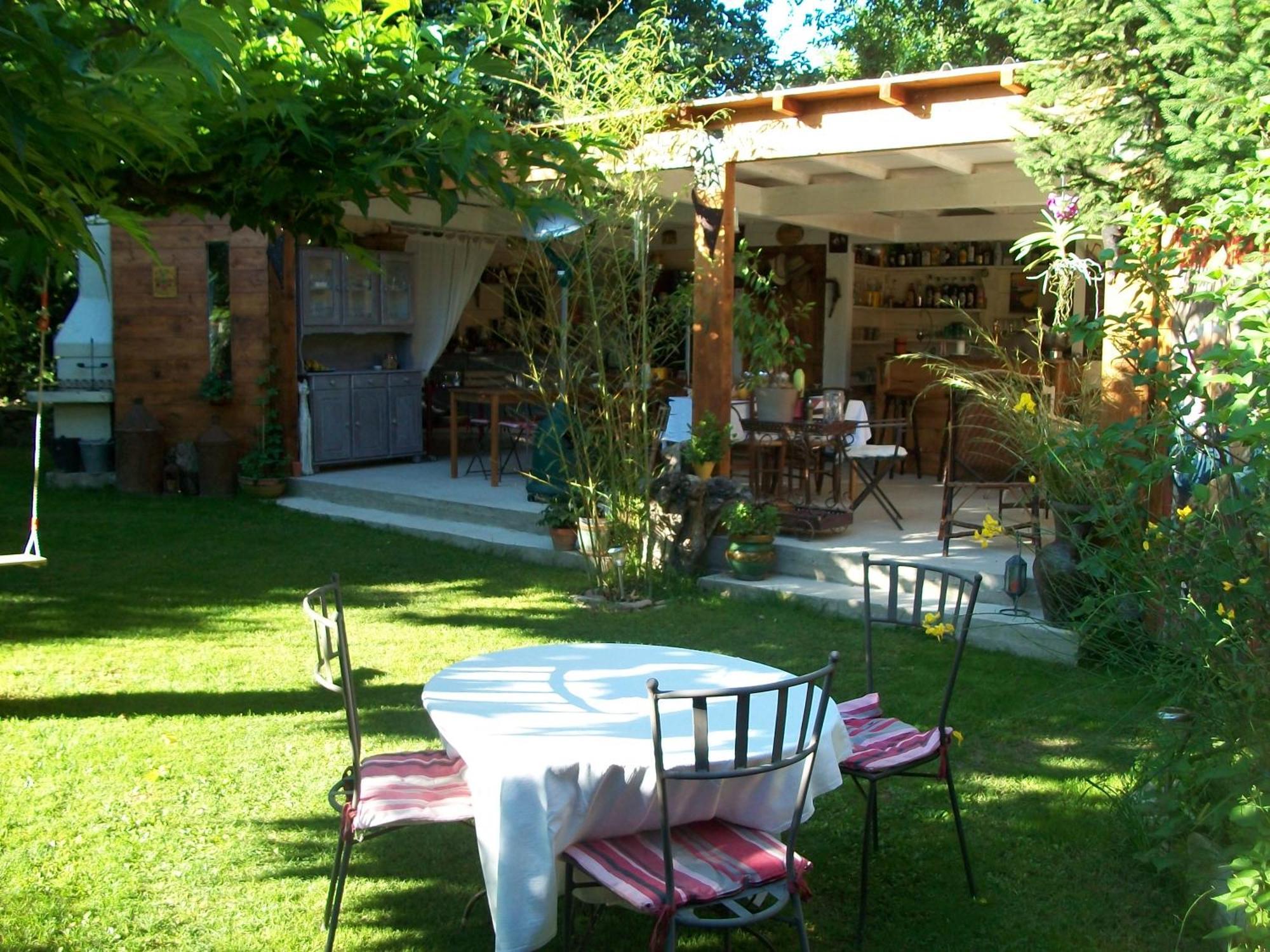 Le Mazet Des Beaujots Hotel Monteux Exterior foto
